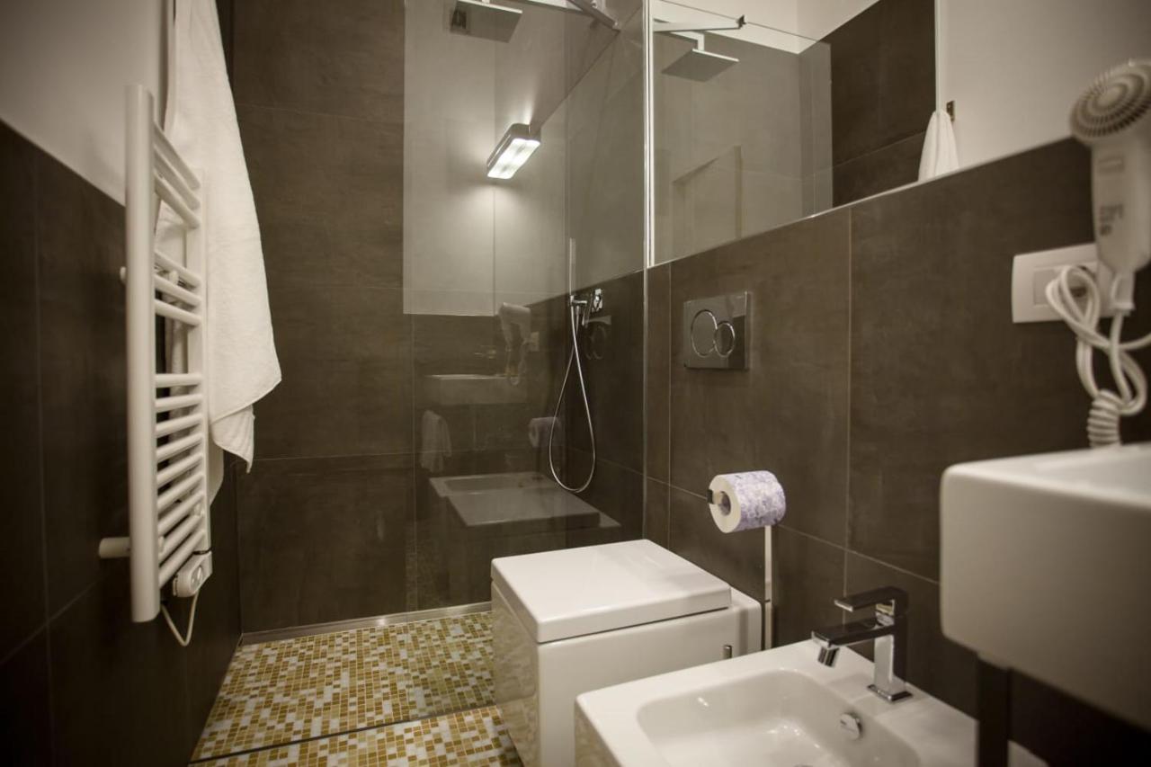 Dimora Mefite-Camere Con Bagno Privato E Self Check-In Matera Eksteriør billede