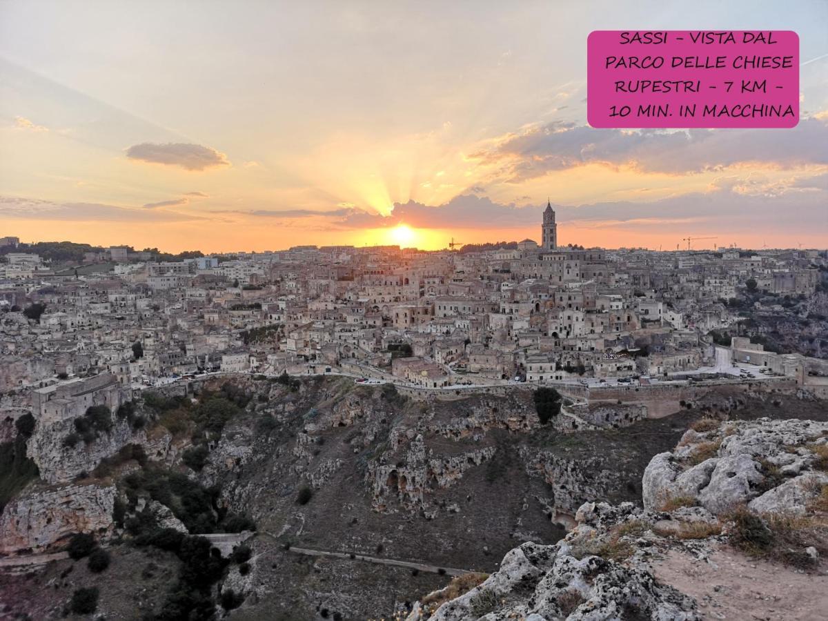 Dimora Mefite-Camere Con Bagno Privato E Self Check-In Matera Eksteriør billede