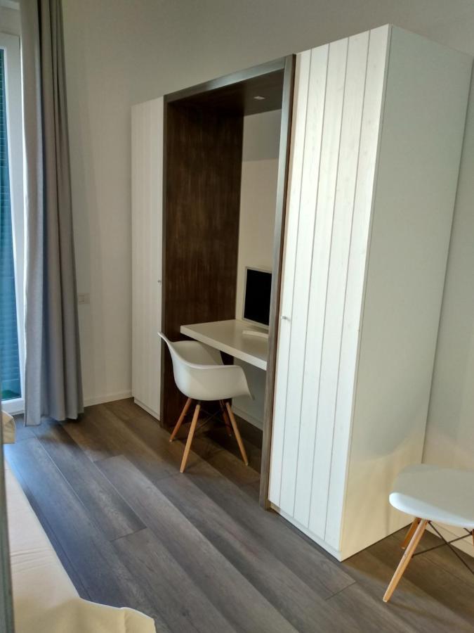 Dimora Mefite-Camere Con Bagno Privato E Self Check-In Matera Eksteriør billede
