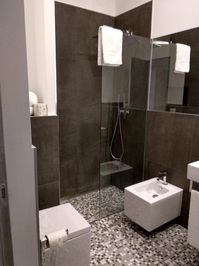 Dimora Mefite-Camere Con Bagno Privato E Self Check-In Matera Eksteriør billede