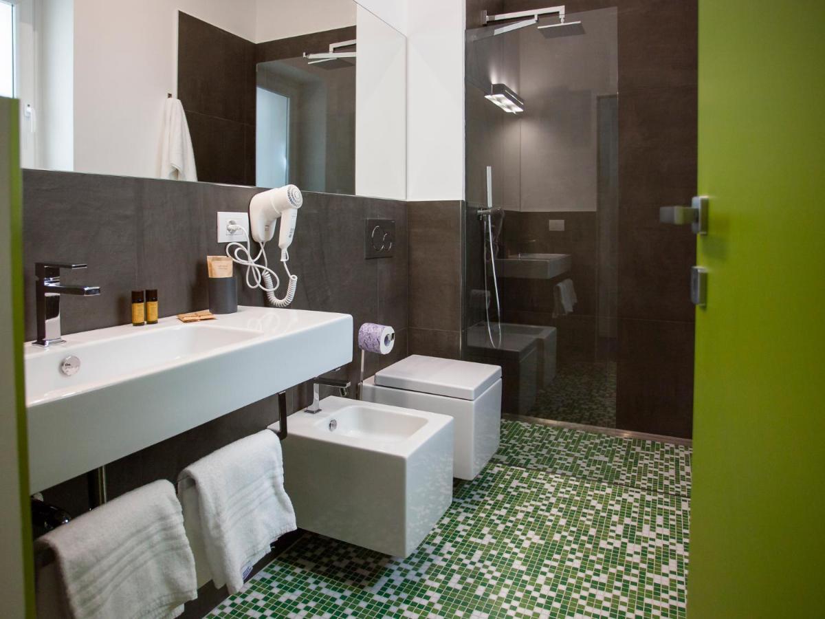 Dimora Mefite-Camere Con Bagno Privato E Self Check-In Matera Eksteriør billede